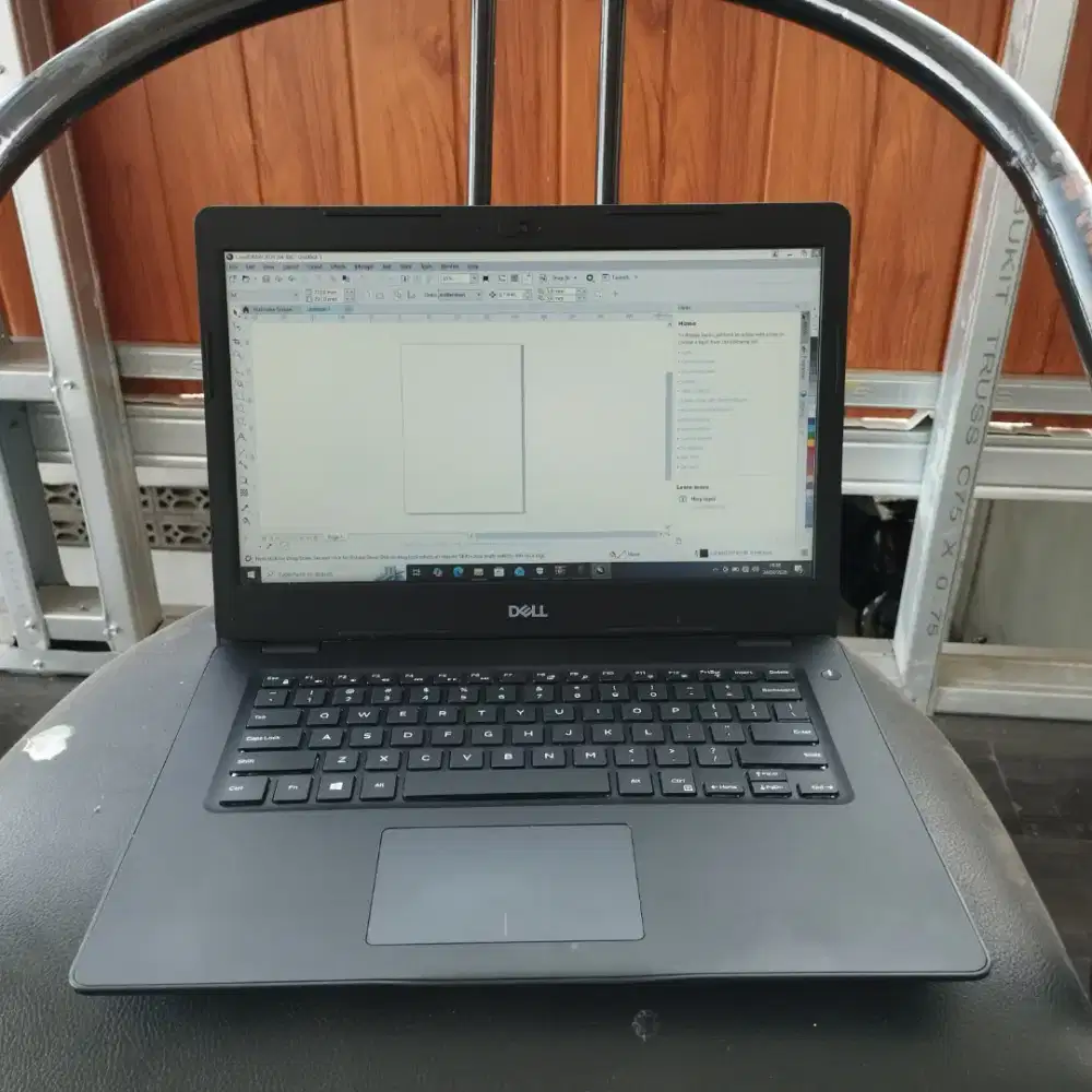 Dell Latitude 3490 | i5 Gen 8 | RAM 8GB | SSD 256GB - Mulus Siap Pakai