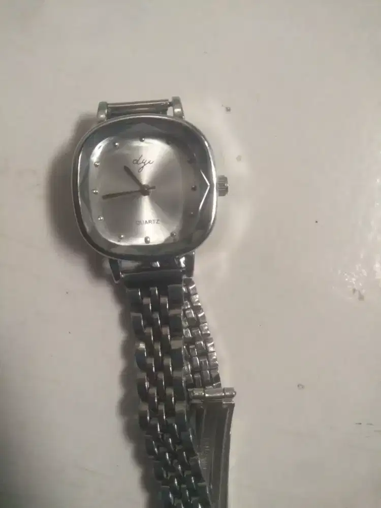 Jual Jam Tangan merk DGC