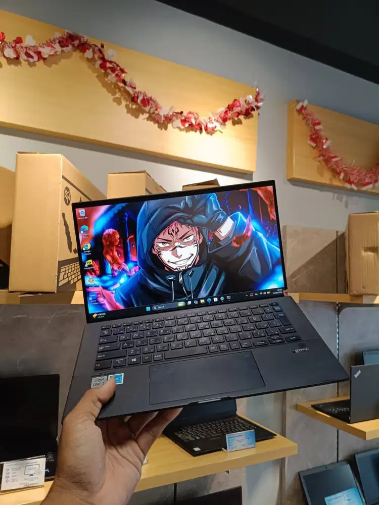 Dijual Bu!! Laptop Second Asus Expertbook, masih bisa di nego