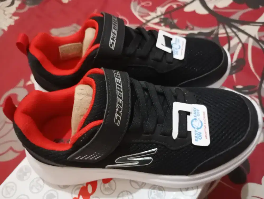 Skechers selectors Boy's Lifestyle shoes ( Grade School / Teen ) Black