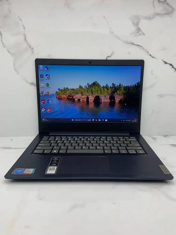 Laptop Lenovo Simpel dengan SSD 256GB, Lenovo IdeaPad 3 14IGL05.