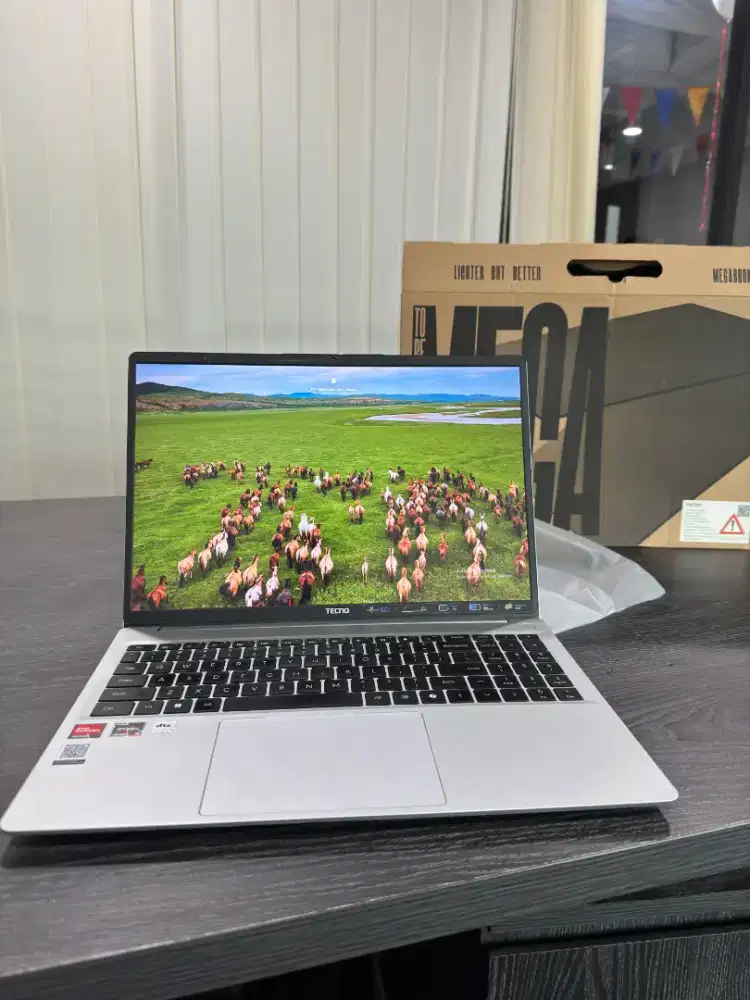 TECNO megabook k16s