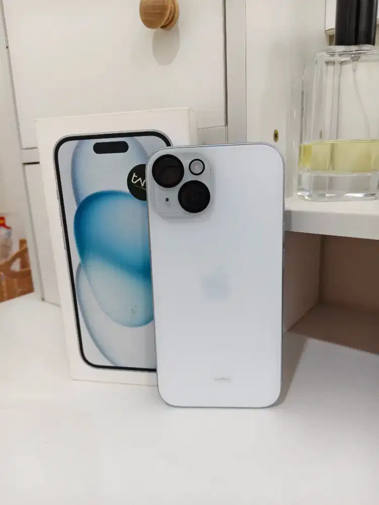 Iphone 15 128 Gb blue ibox like new garansi masih aktif no minus 100%