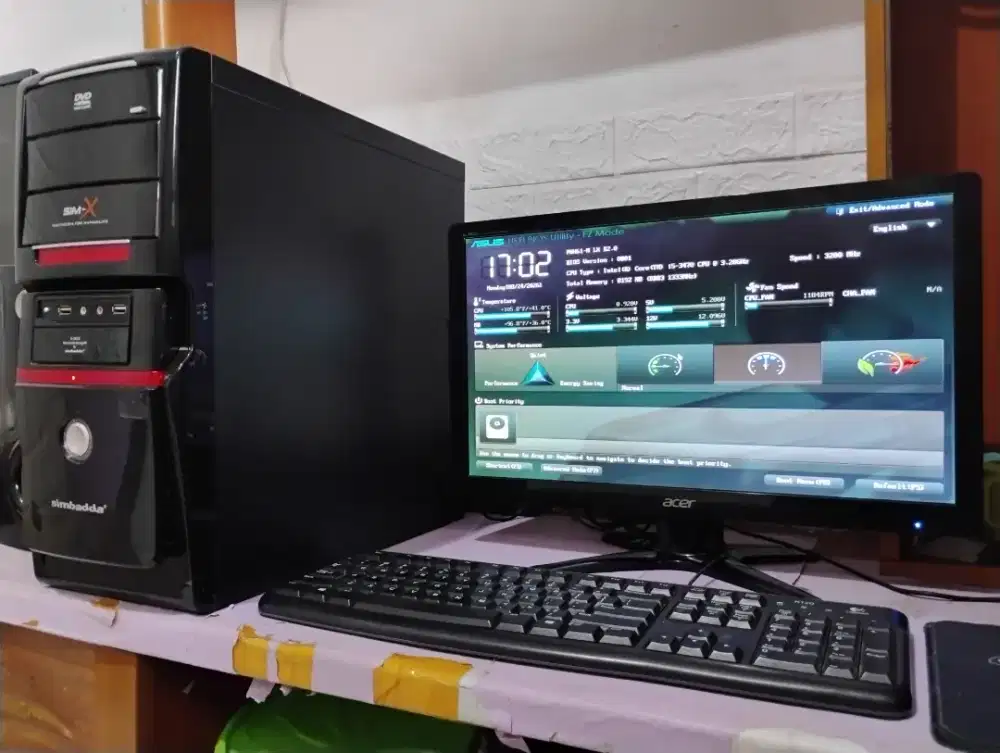 Pc gaming roblox / intel core i5 + ram 8gb + monitor 20inch / asus