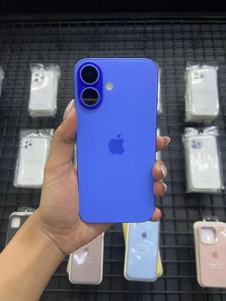 iPhone 16 128GB