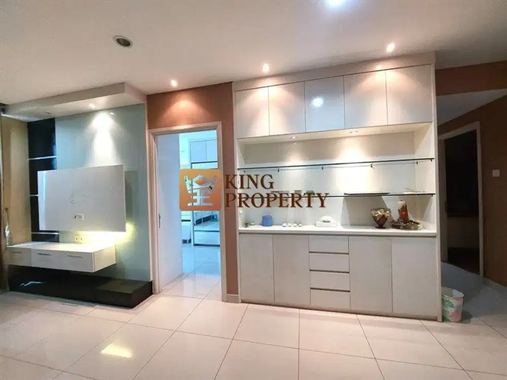 Dijual Condominium 3 Bedroom Central Park Residence Partially Furnished, Fasilitas Lengkao, Lokasi Strategis, Grogol Petamburan, Jakarta Barat.