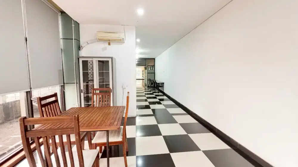 Di Kontrakkan Kantor Semarang 6075