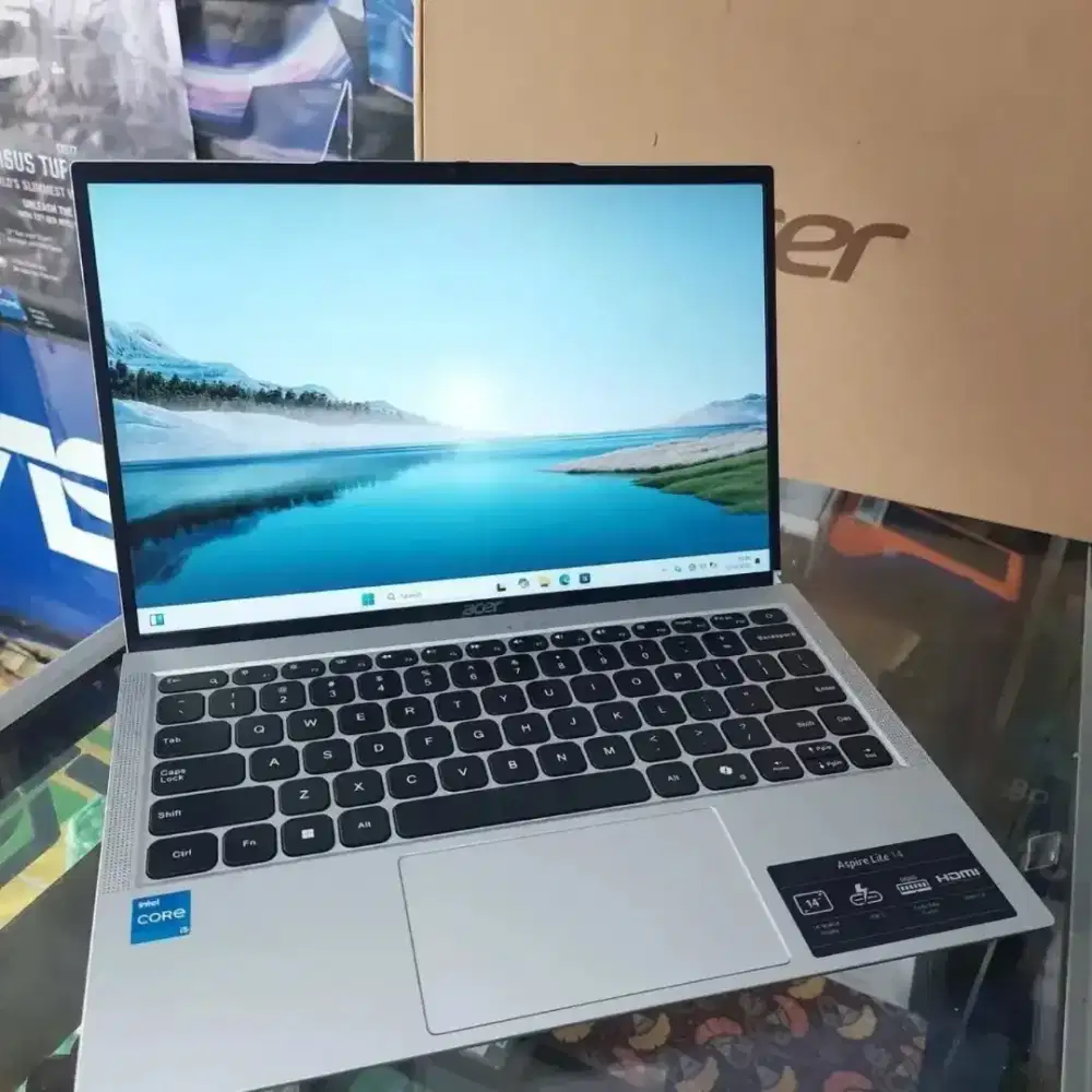 Acer Aspire Lite AL 14 51M Core i5-1235U Ram 8GB ssd 512Gb
