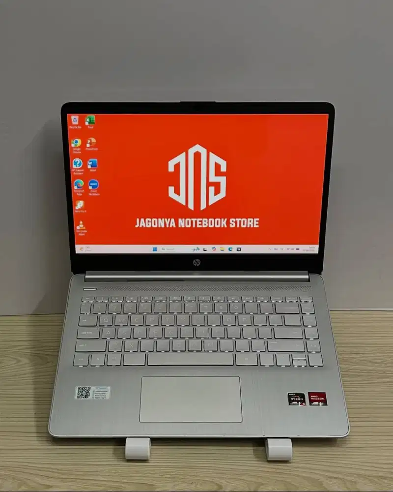 HP 14s FQ1135AU Ryzen 5500U RAM 8GB SSD 512GB NVMe Laar 14 IPS FHD