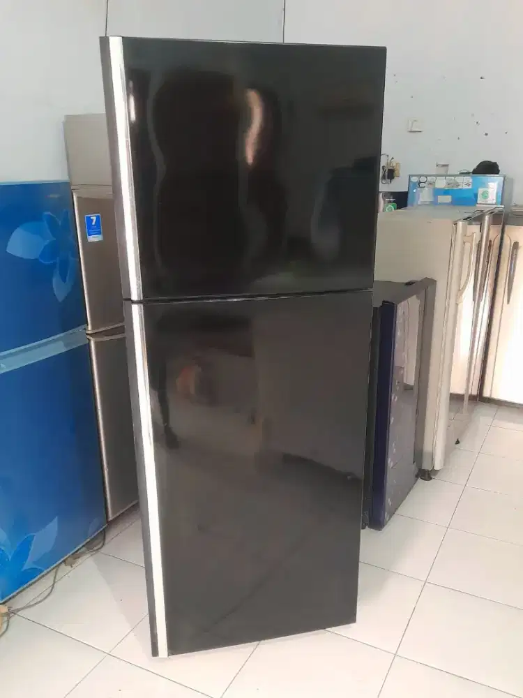 Kulkas 2 Pintu Samsung Semi Jumbo . Second . Normal . Bergaransi