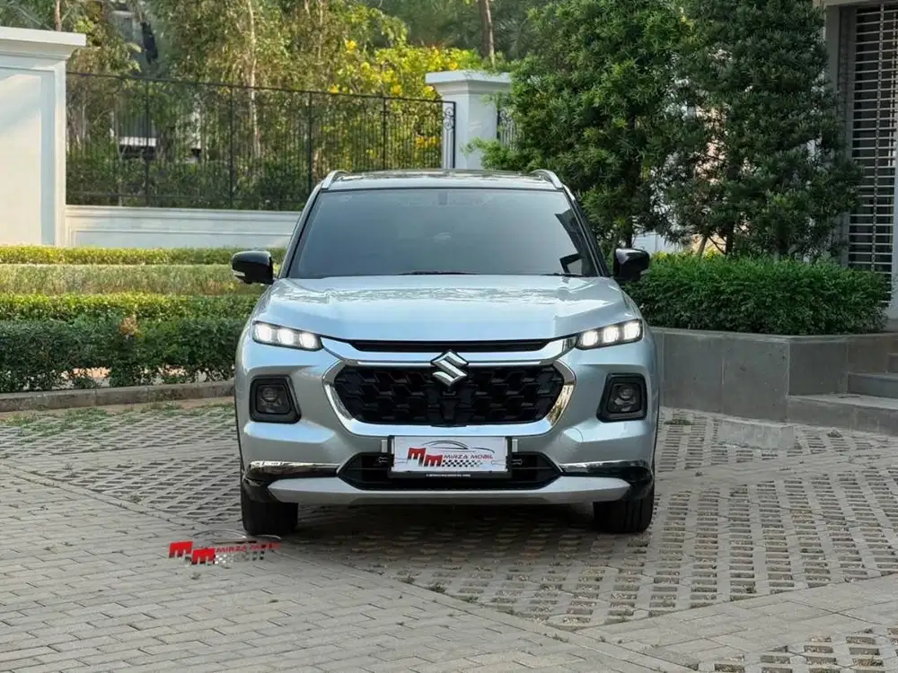 Suzuki Grand Vitara GX Hybrid 1.5 AT 2023 Abu-Abu
