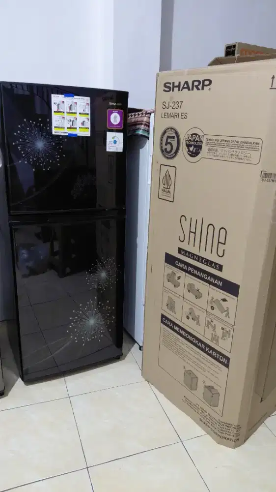 Kulkas sharp shene 2pintu.bagus ori