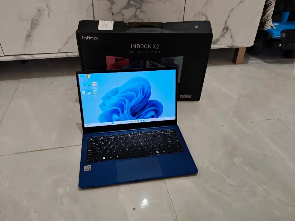 Infinix Inbook X2 core i3 gen 10 4/256GB