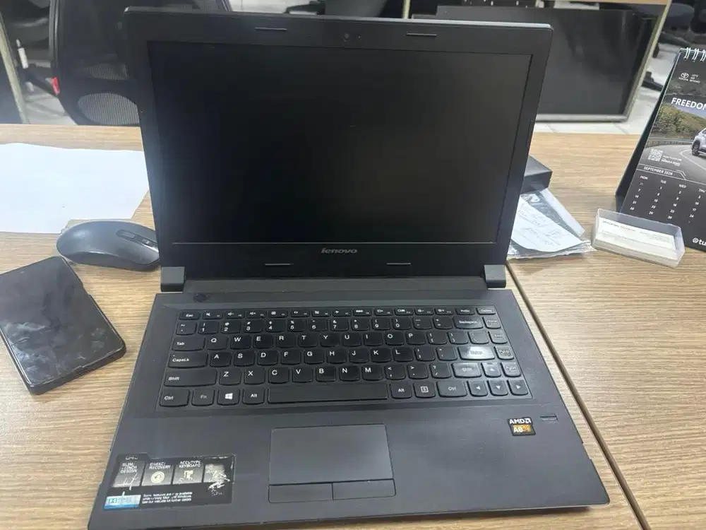 Lenovo B40-45 ada ssd lengkap beserta charger