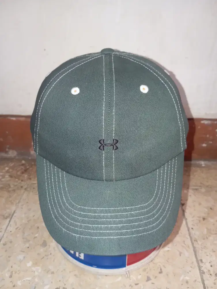 Topi under armor original second bekas
