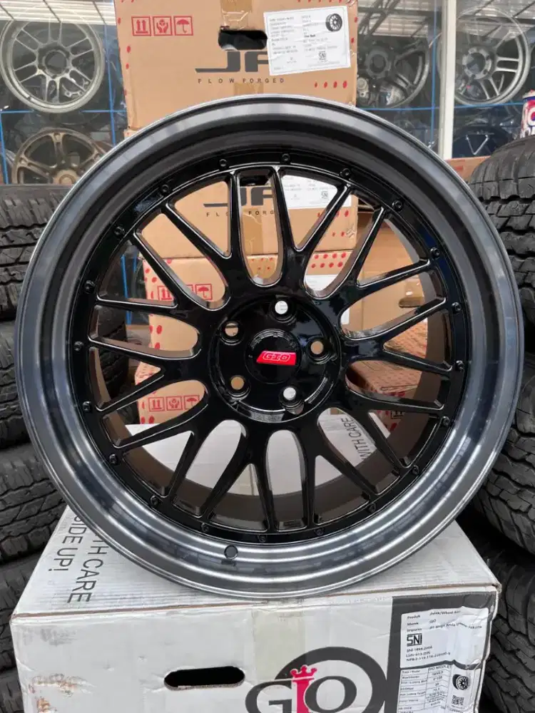 Bbs lm ring 19 lebar 8,5 pcd 5x108 ET 35 chery J6, jetour