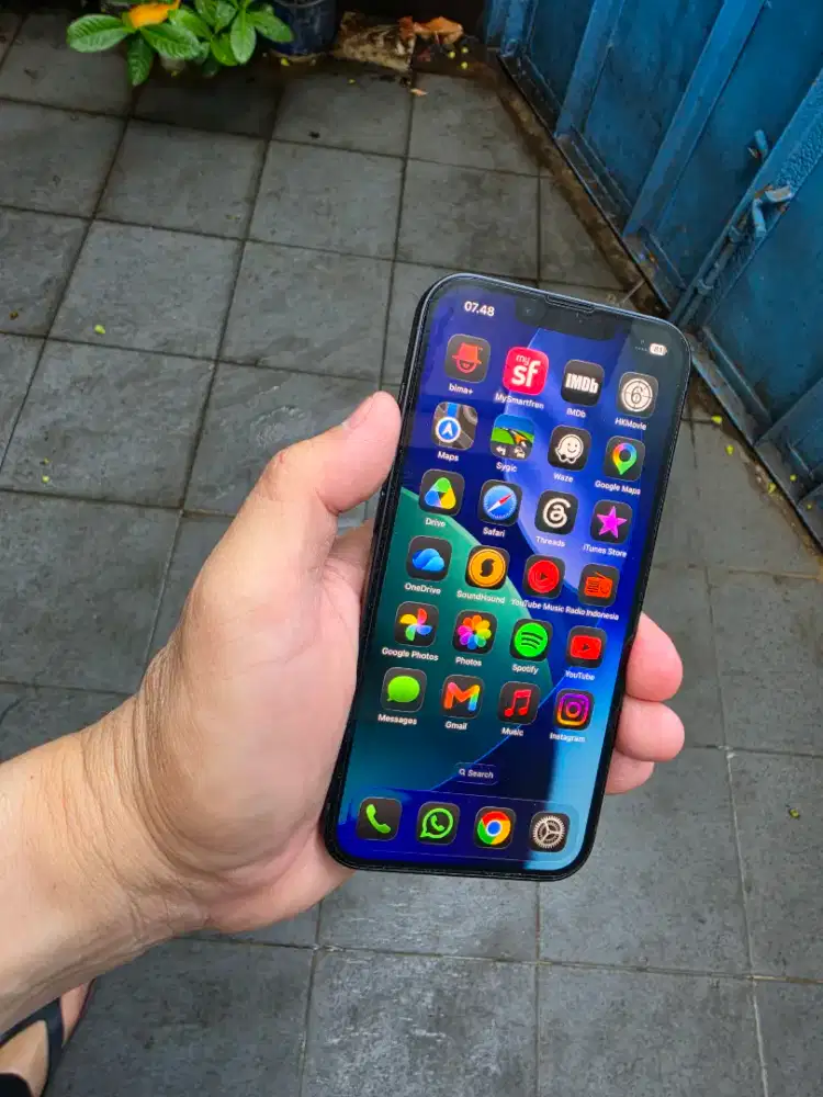 Iphone 16e 128GB Black spt baru garansi resmi
