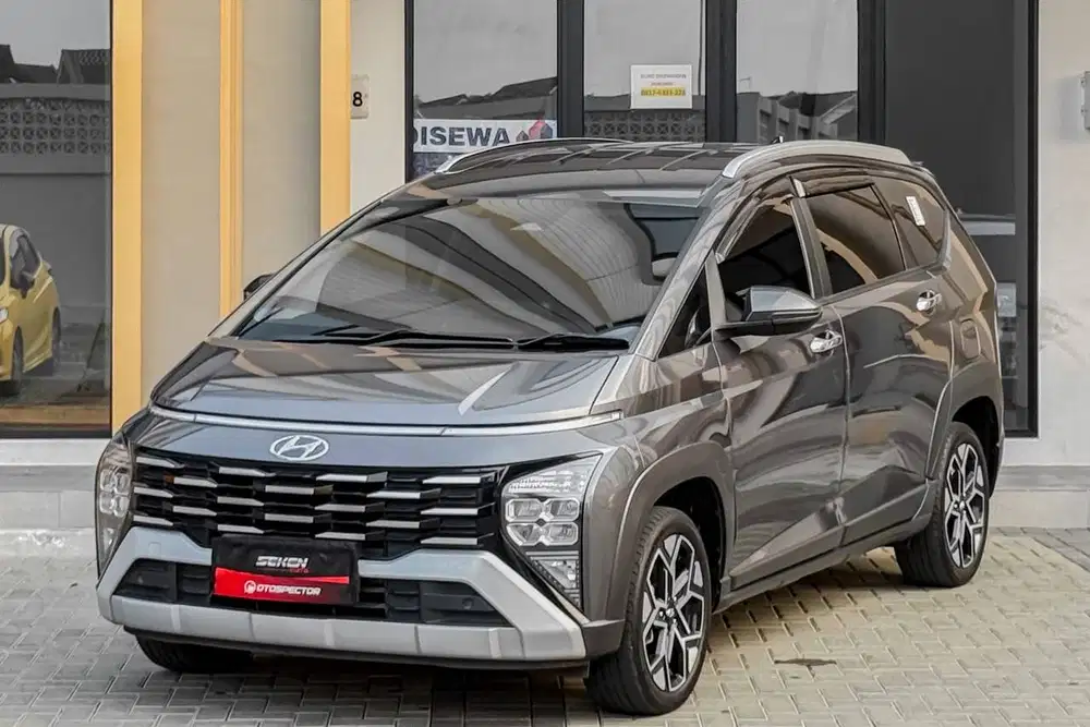 Hyundai Stargazer X 1.5 Prime AT Matic 2023 Abu Abu Captain Seat.
