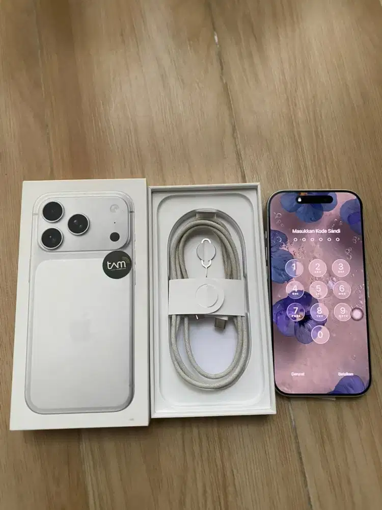 Iphone 17 Pro 256 Like New