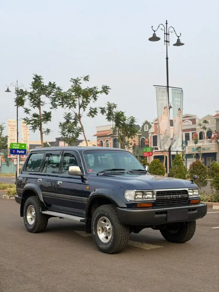 TOYOTA LAND CRUISER VX 80 1997