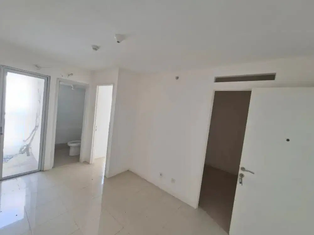 Jual 2BR kosongan atas mall tower Cattleya apartemen Bassura City SHM