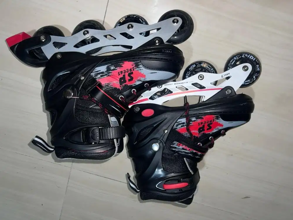 Sepatu Roda Speeds