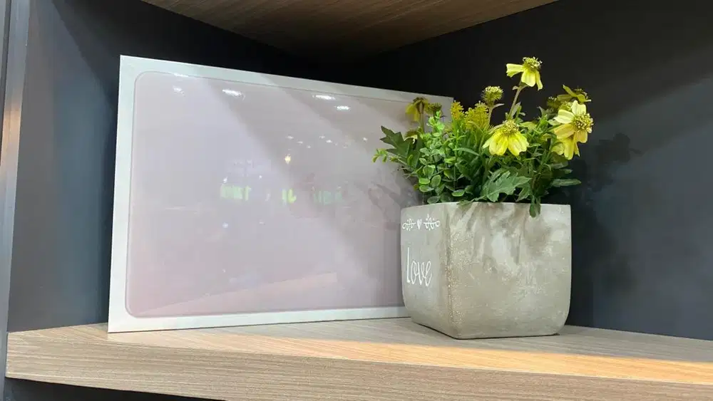 macbook neo brand new