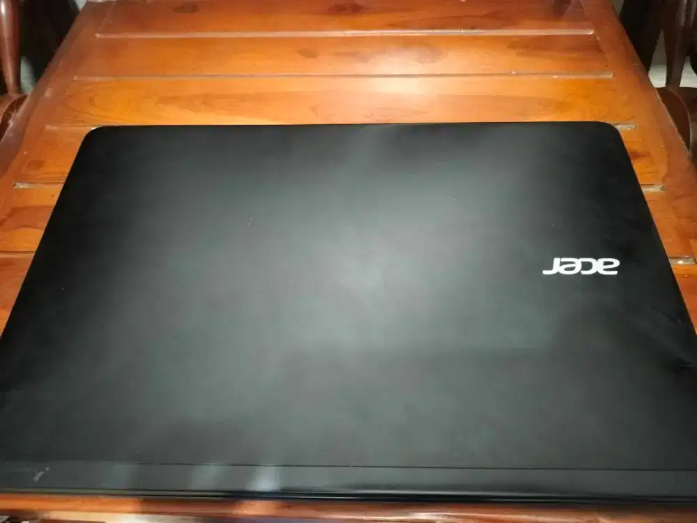 Laptop Acer tipe Aspire E 15