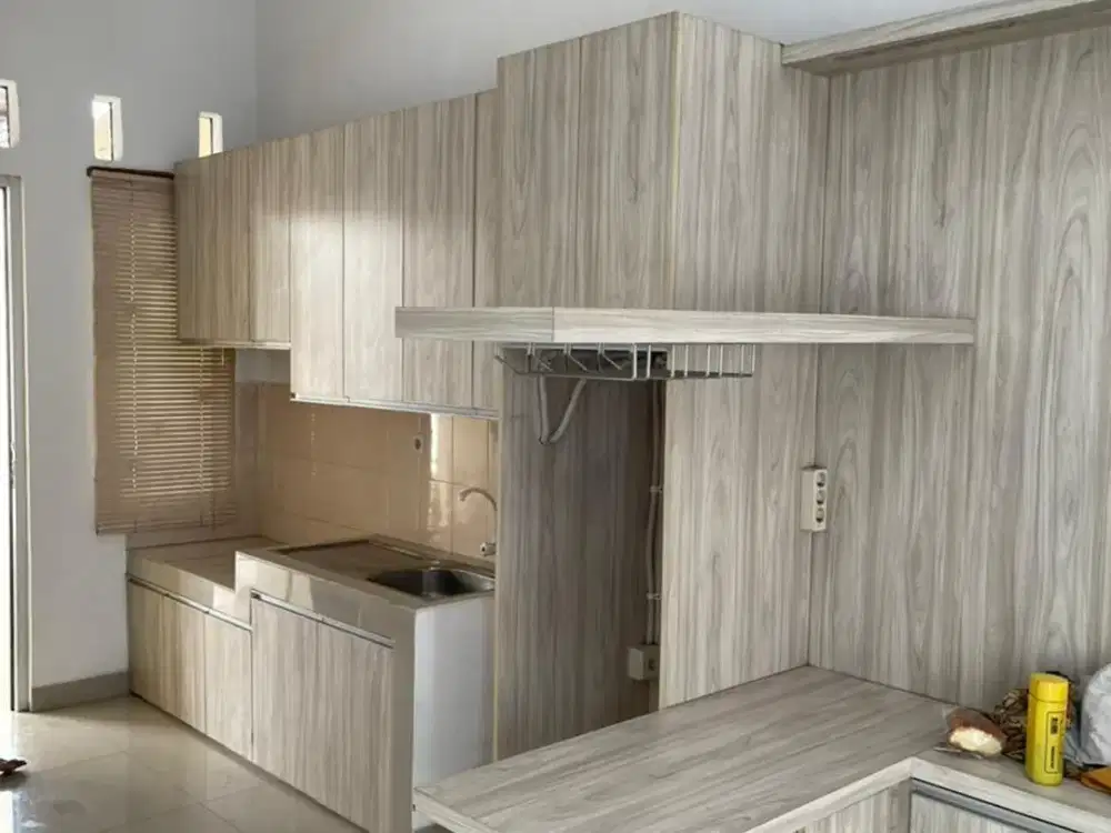 Di Sewakan Rumah 98m SEMI FURNISHED di Bambu Apus Jakarta Timur