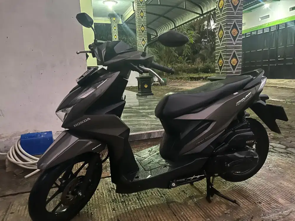 Beat Deluxe Silver