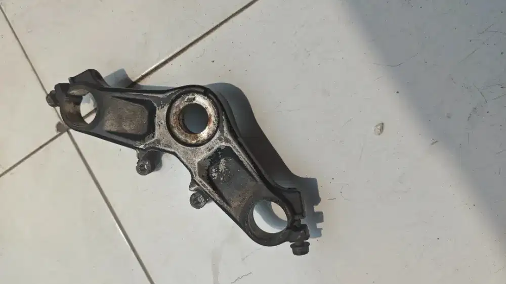 TRIPLE CLAMP, STANG, SAKLAR KANAN, MASTER REM ORI COPOTAN CBR 150 K45G