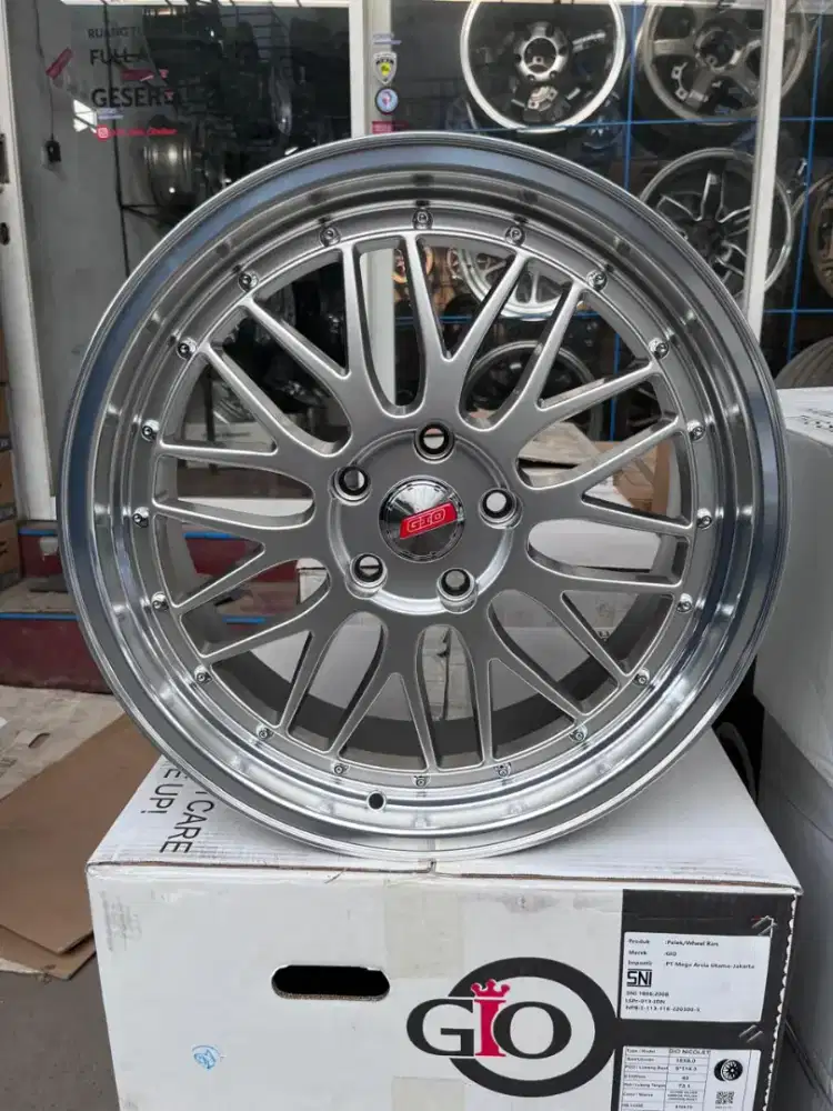 Bbs lm ring 18 lebar 8 pcd 5x114,3 ET 40 camry accord civic