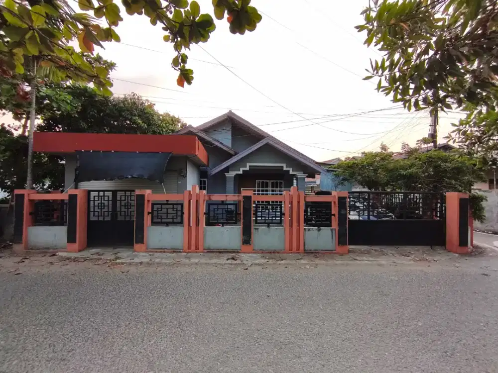 Jual Rumah Jalan Sultan Adam dekat SMPN 24 Banjarmasin