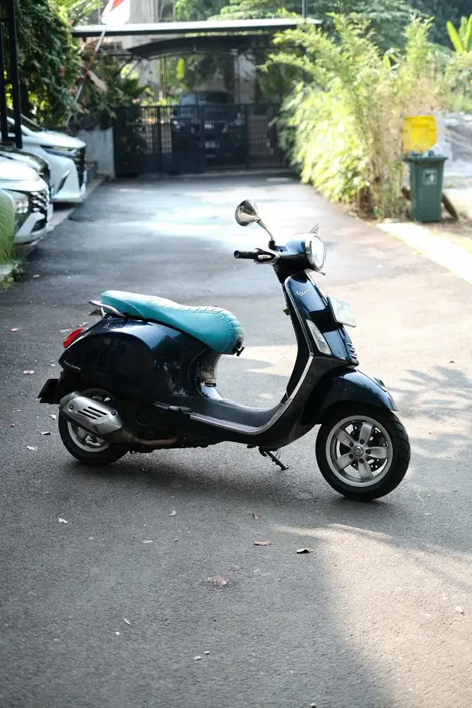 PRIMAVERA 150cc HITAM