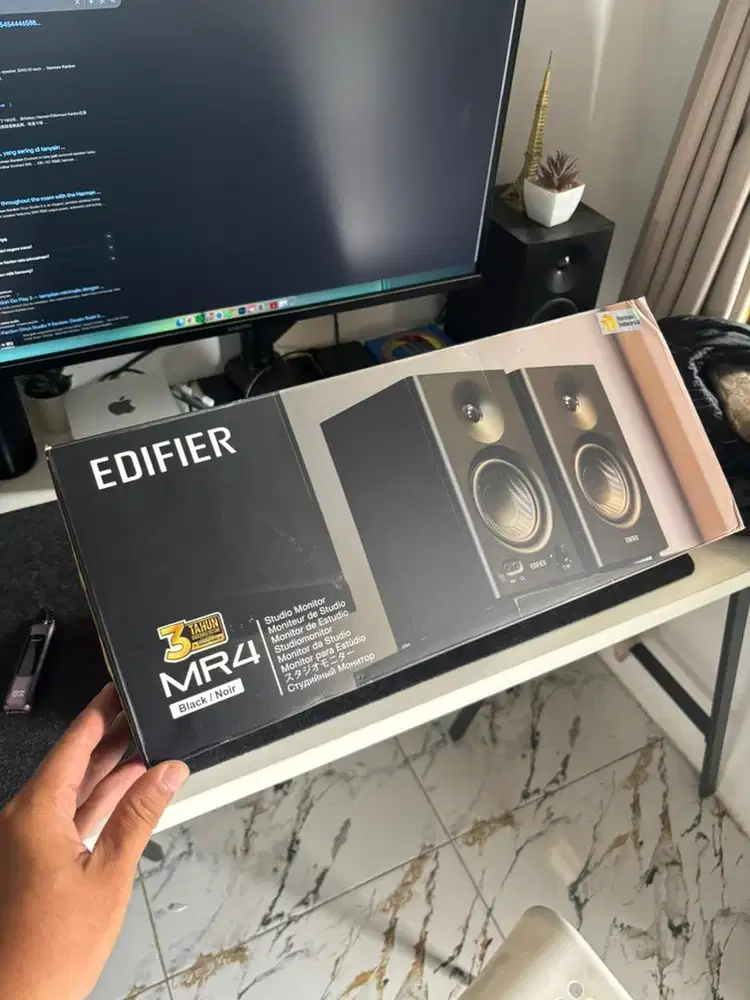 Edifier MR4 like new