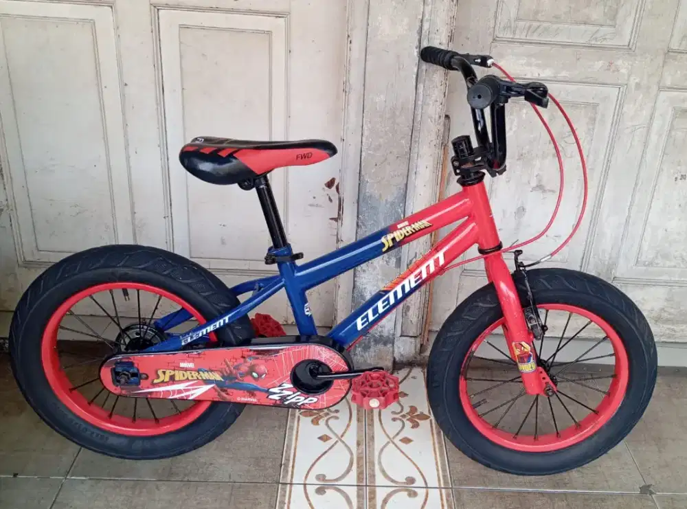 sepeda BMX ukuran 16 ban jumbo kondisi normal