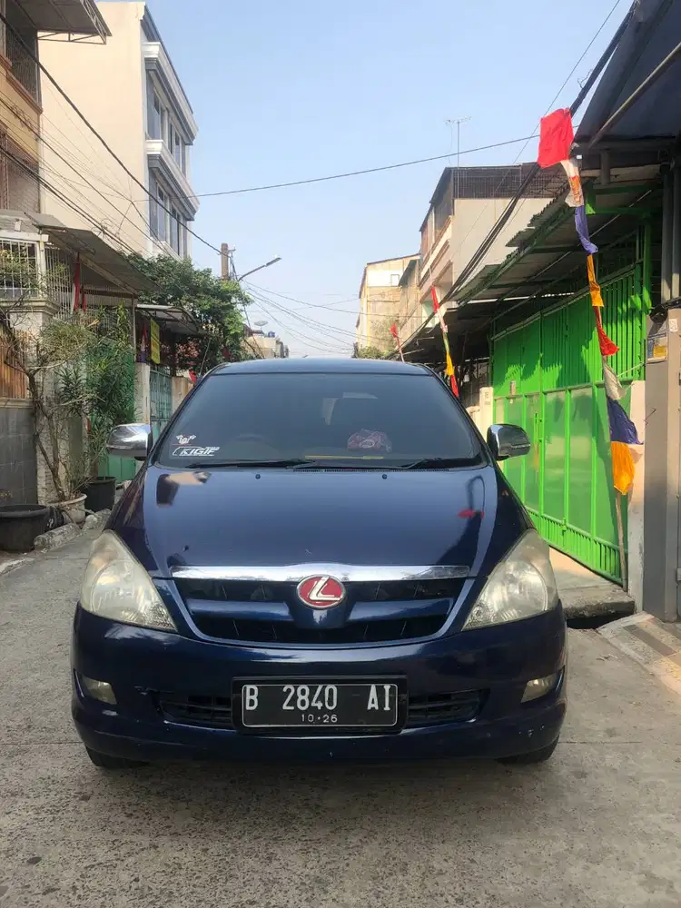 Toyota Kijang Innova G 2.0 Matic 2005 – Mobil Pribadi