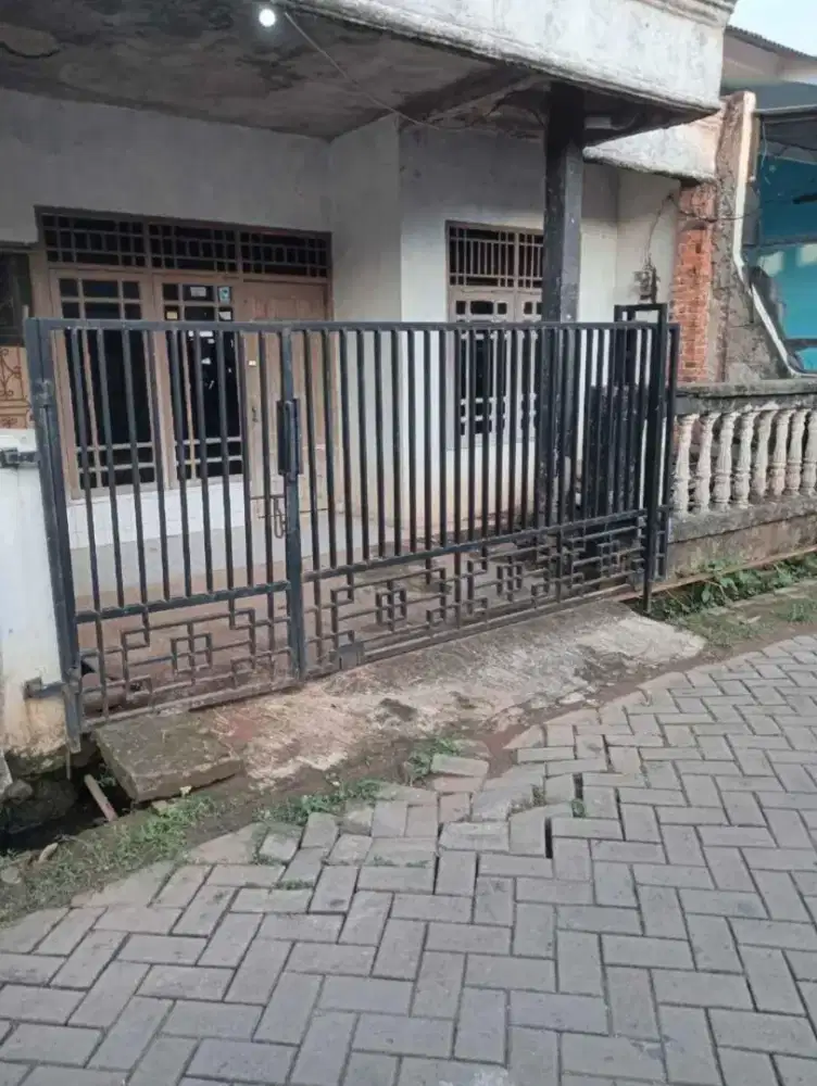 RUMAH DAERAH JALAN MATARAM 6 BENCONGAN KAB. TANGERANG