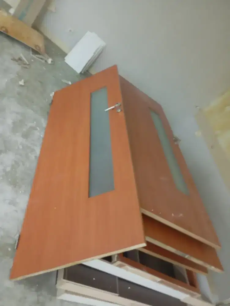 Pintu dan kusen hrg 450 rb