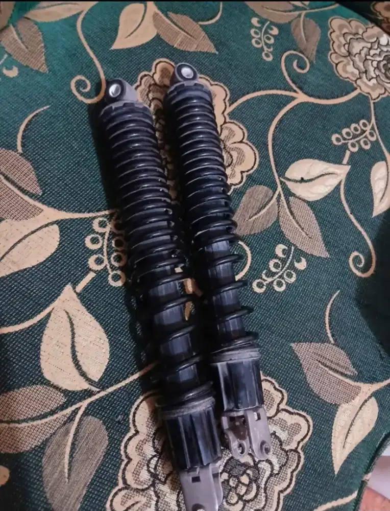 Shock belakang pcx 160