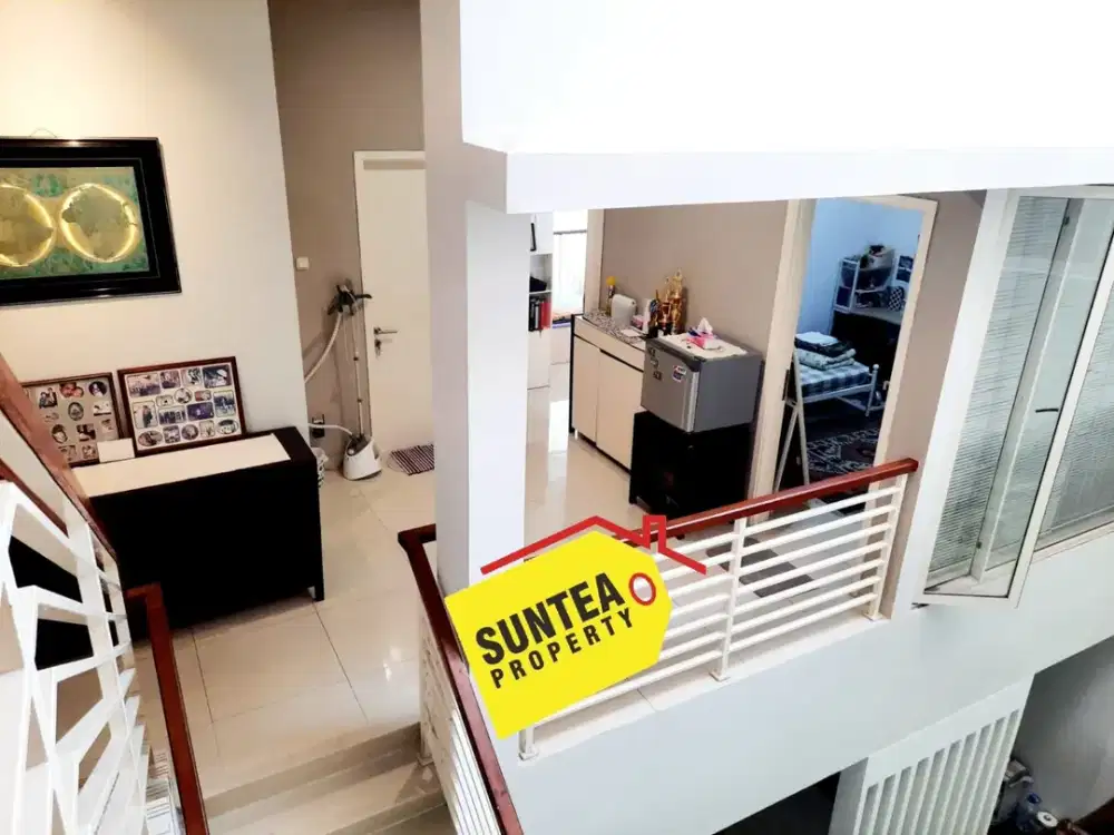 Dijual Rumah Modern 4 Lantai di Kebayoran Bintaro Sektor 7 Tangerang Selatan LT 136 m2 Harga Nego!