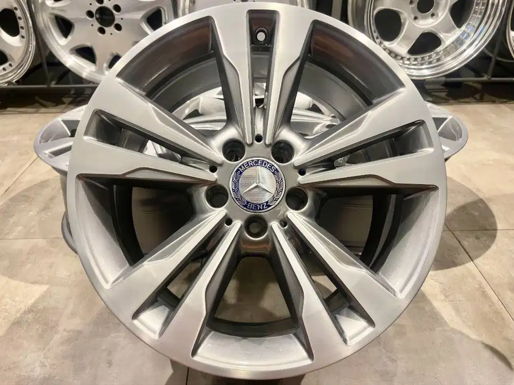 Velg OEM Mercedes Benz E Class W212, R-18, Lebar 8.5 PCD 5x112