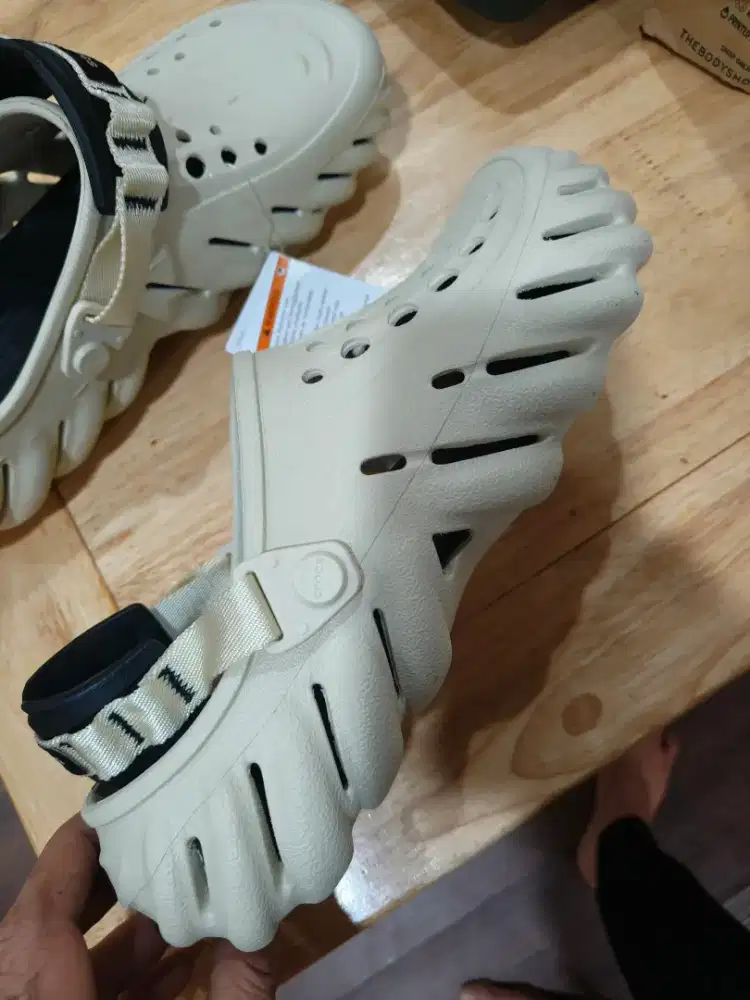 Jual sendal Crocs ukuran 42/43