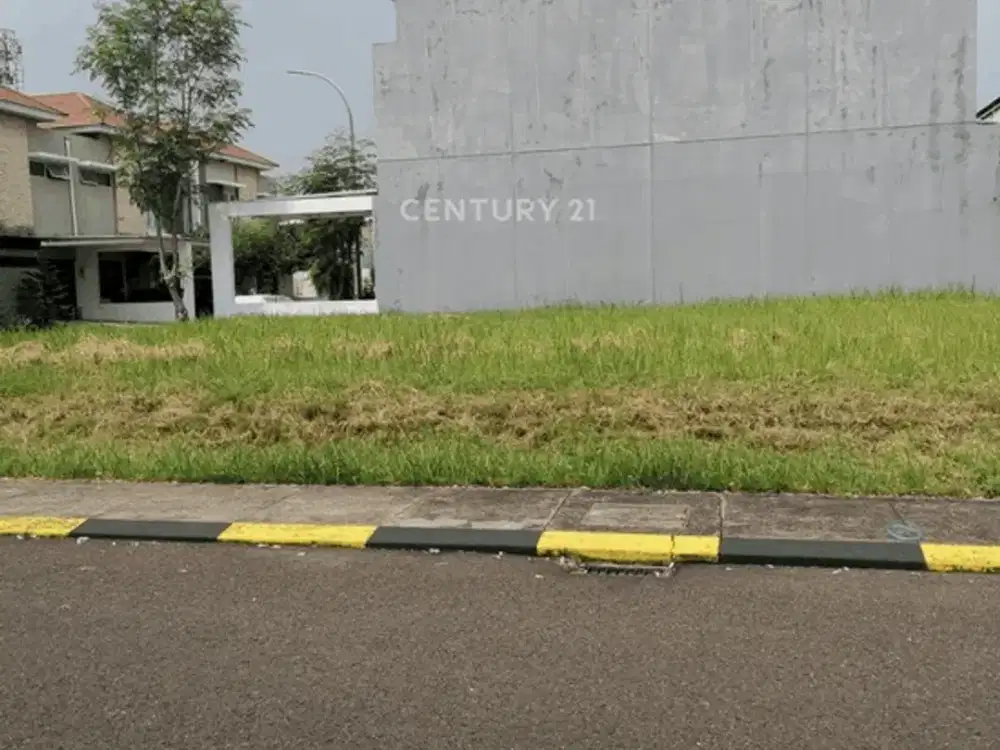 Kavling Hoek Strategis Luas 303m Di JGC Cakung Hadap Selatan