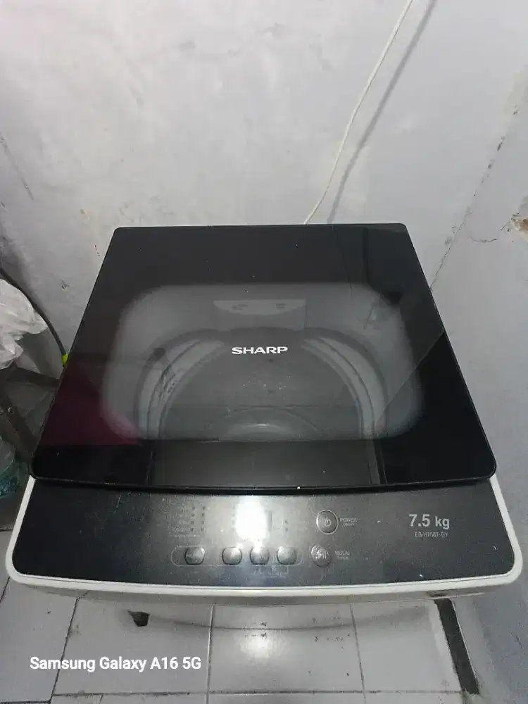 Mesin cuci merk sharp 1 pintu jarang pakai