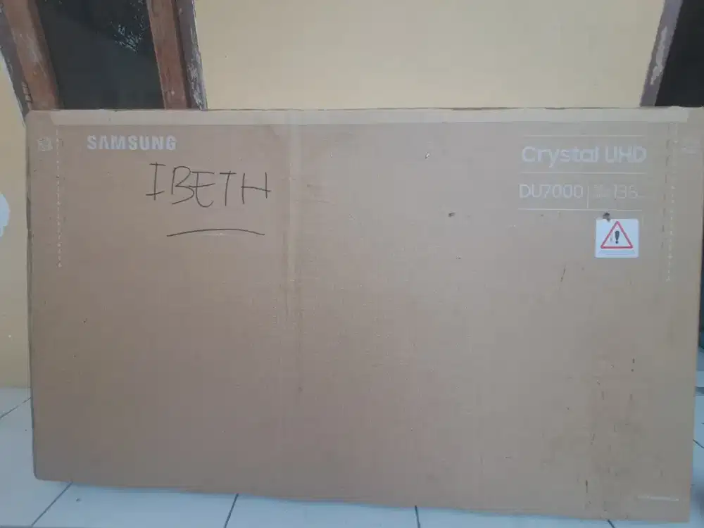 Kardus tv led samsung 55 inch