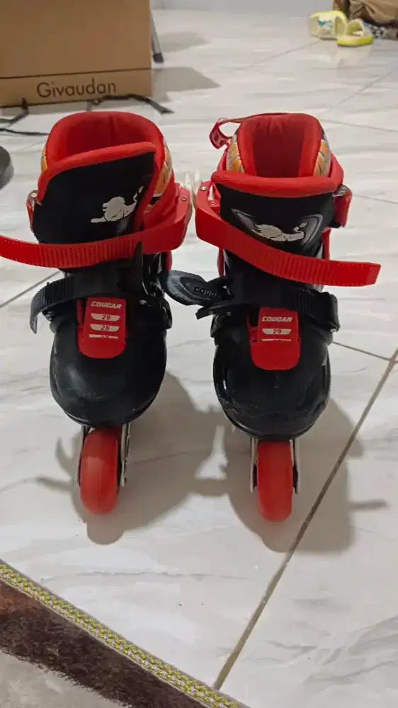 inline skate/sepatu roda cougar ukuran S