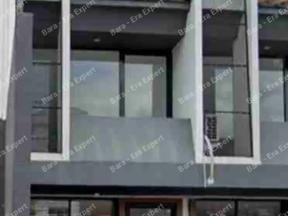 Jual ruko 3 lantai yang strategis di tengah Tebet area usaha yang ramai.