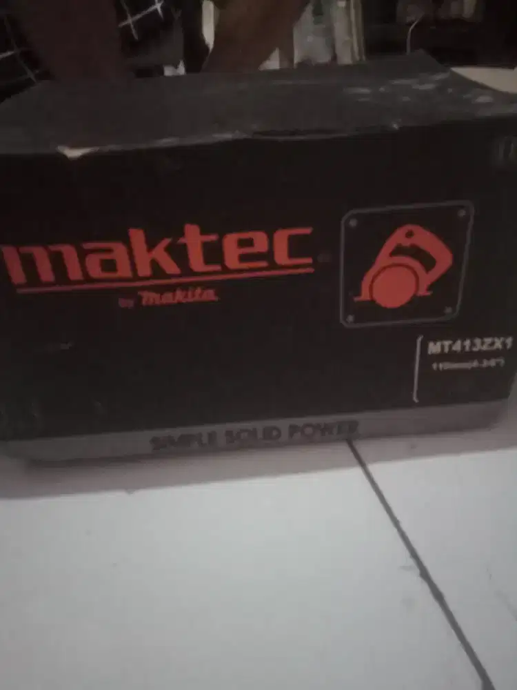 Mesin potong maktec by makita  MT413