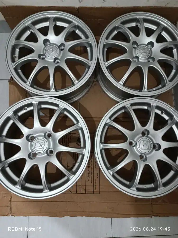 Velg OEM jazz GD3 VTEC R15 PCD 4x100